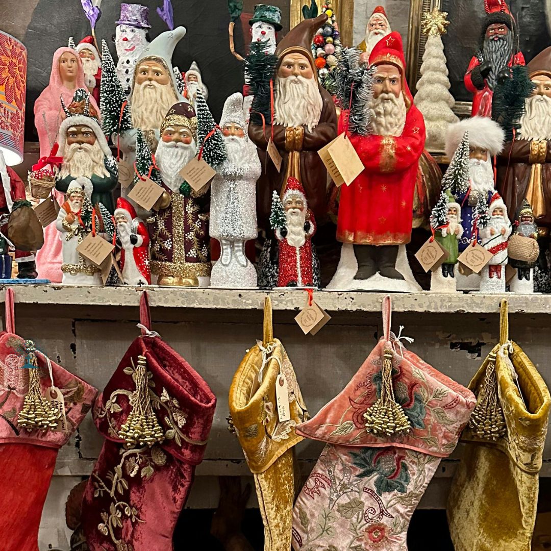 Twila's Treasures - Holiday