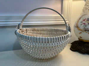 White God's eye basket